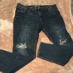 Woman’s super skinny mid rise  Blue Jeans